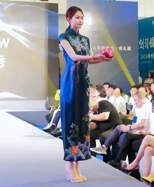 明星穿寿衣图片,穿寿衣的瞬间，揭开生死轮回的神秘面纱