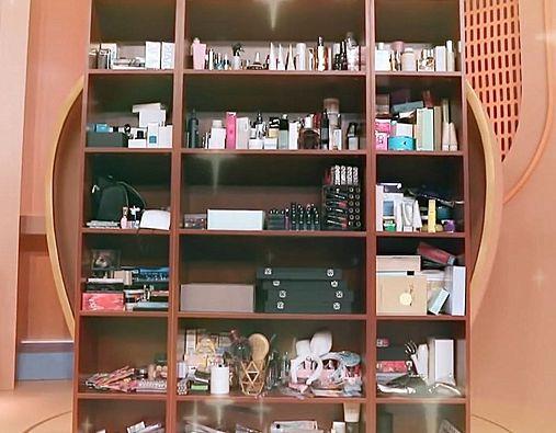 明星的梳妆台,奢华与个性的完美融合