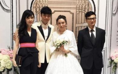 明星和助理结婚,明星与助理甜蜜步入婚姻殿堂